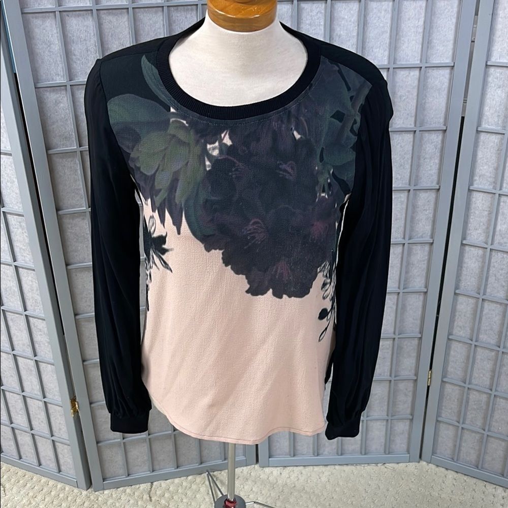 Tristan Elegant Black and Cream Floral Top
